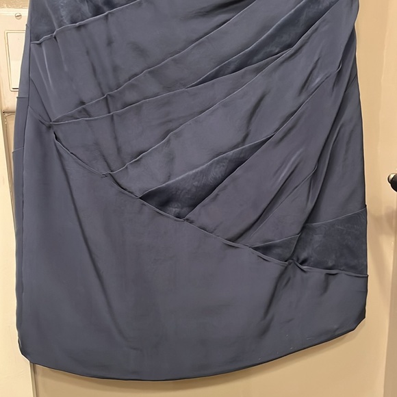Alice + Olivia Ruched Silk Strapless Mini Dress - Navy Size Small - Picture 4 of 9